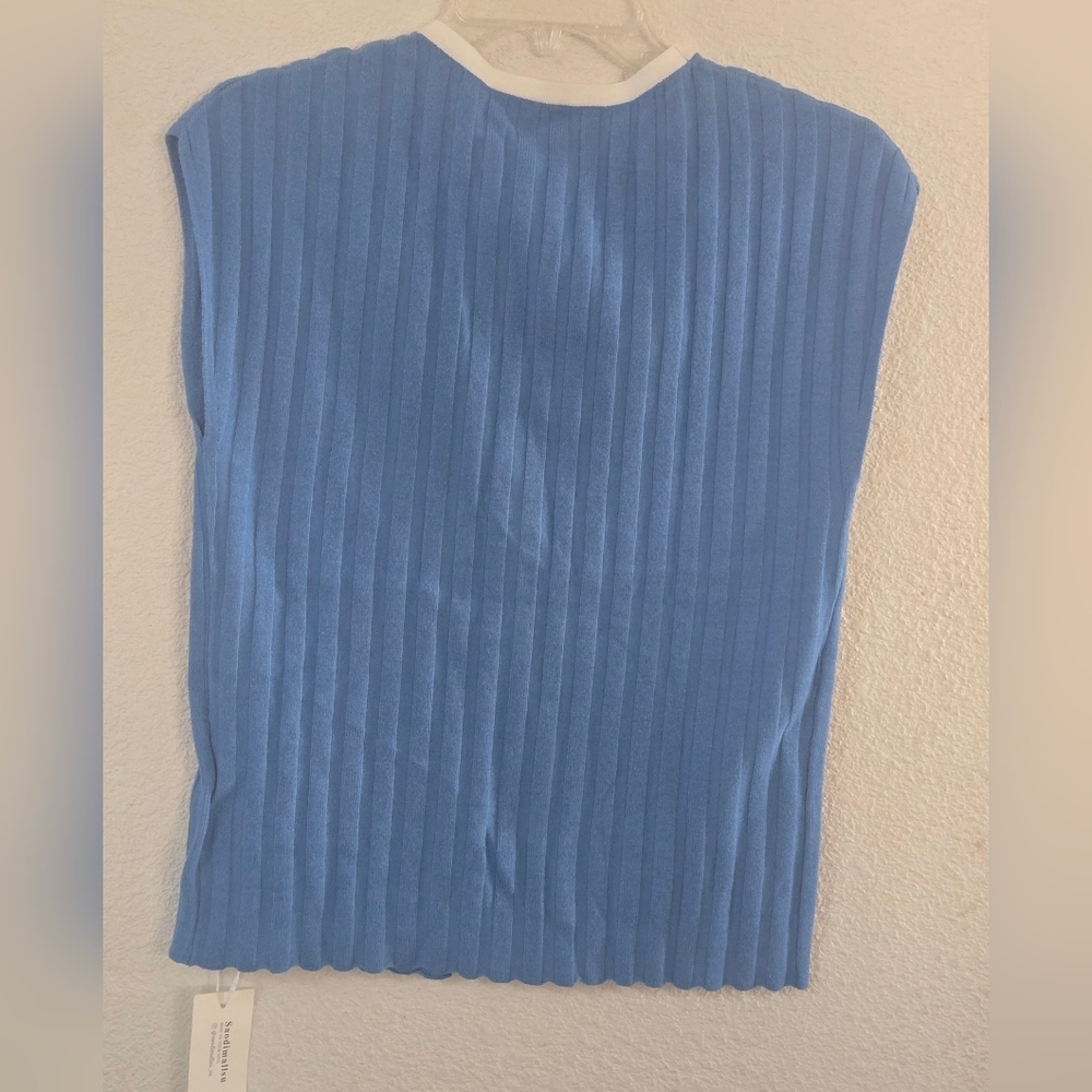 Blue Ribbed V-Neck Top - Picture 7 of 9